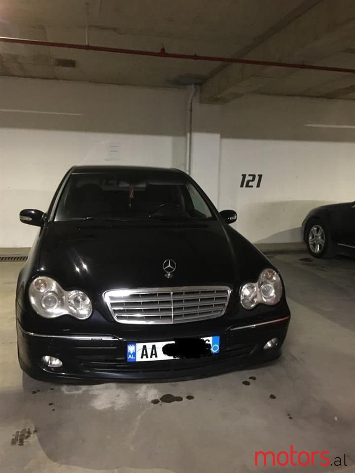 2005' Mercedes-Benz C 200 photo #1