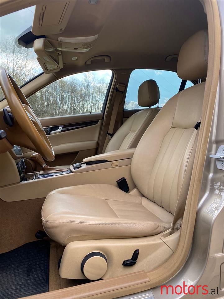 2007' Mercedes-Benz C 200 photo #3
