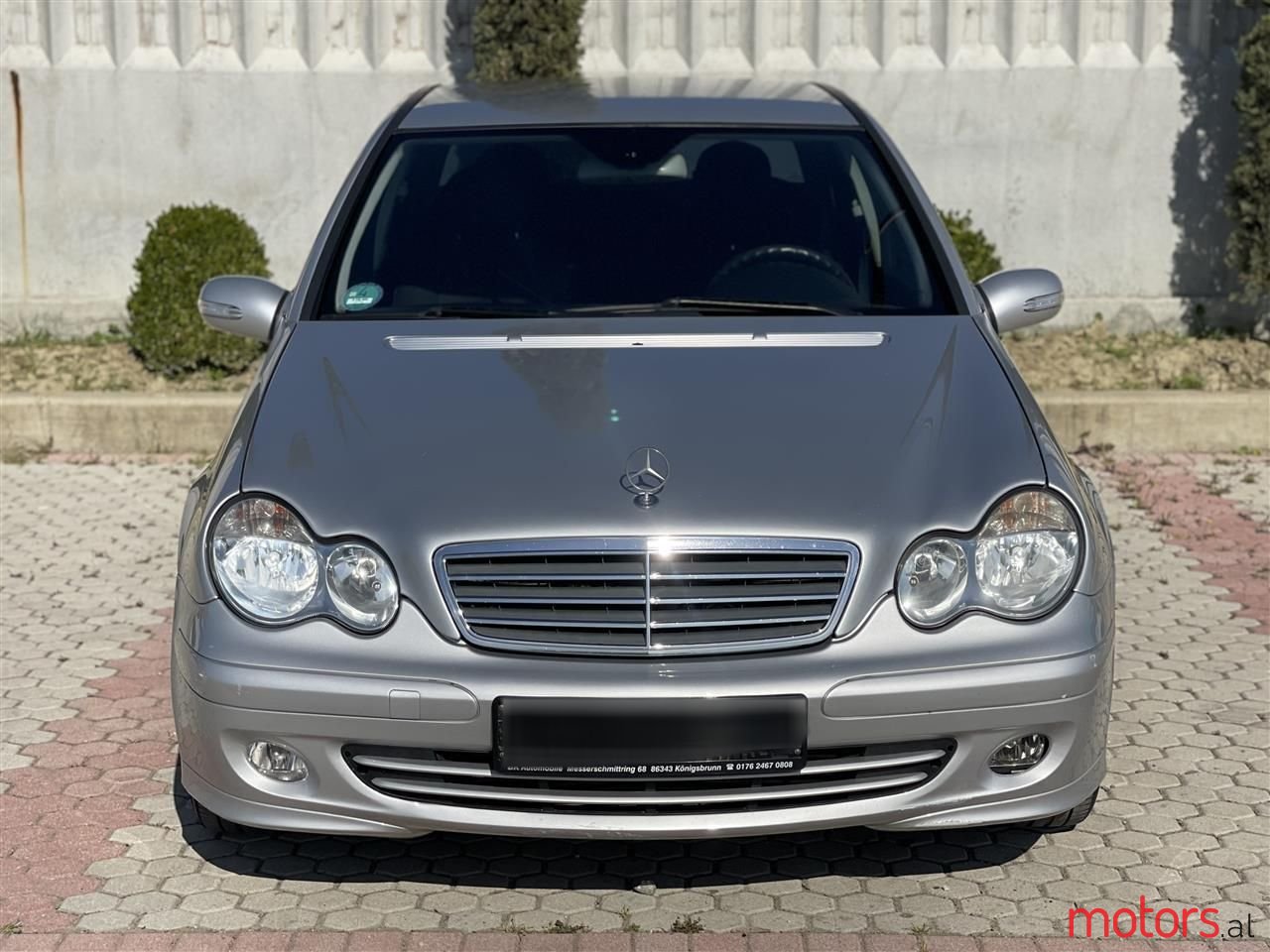 2005' Mercedes-Benz C 220 photo #3