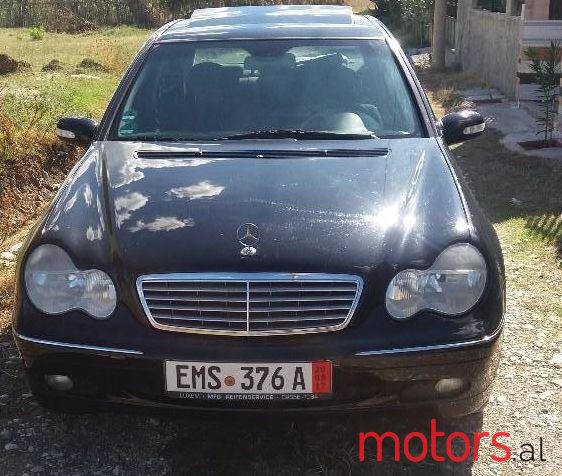 2002' Mercedes-Benz C-Class photo #1