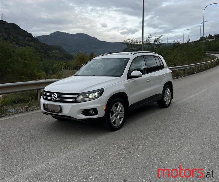 2013' Volkswagen Tiguan photo #1