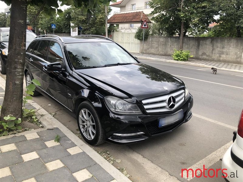 2012' Mercedes-Benz C 220 photo #2