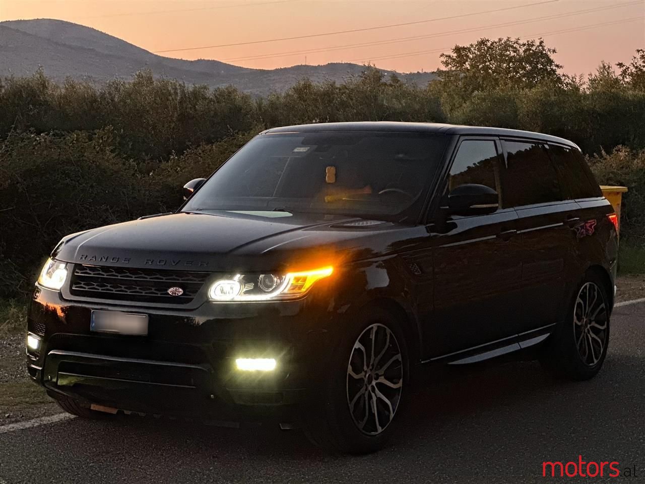 2014' Land Rover Range Rover Sport photo #6