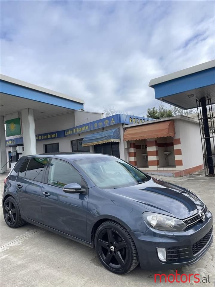 2012' Volkswagen Golf photo #2