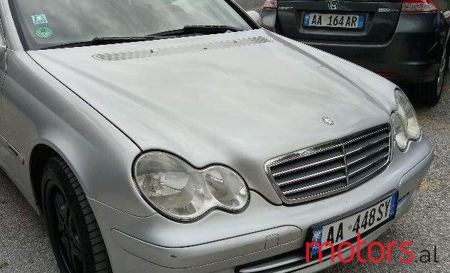 2005' Mercedes-Benz C-Class photo #1