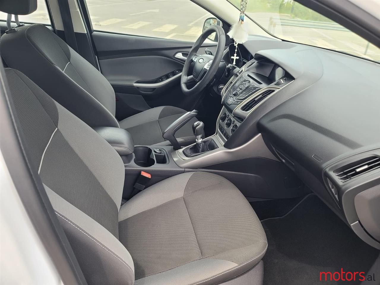 2012' Ford Focus photo #3