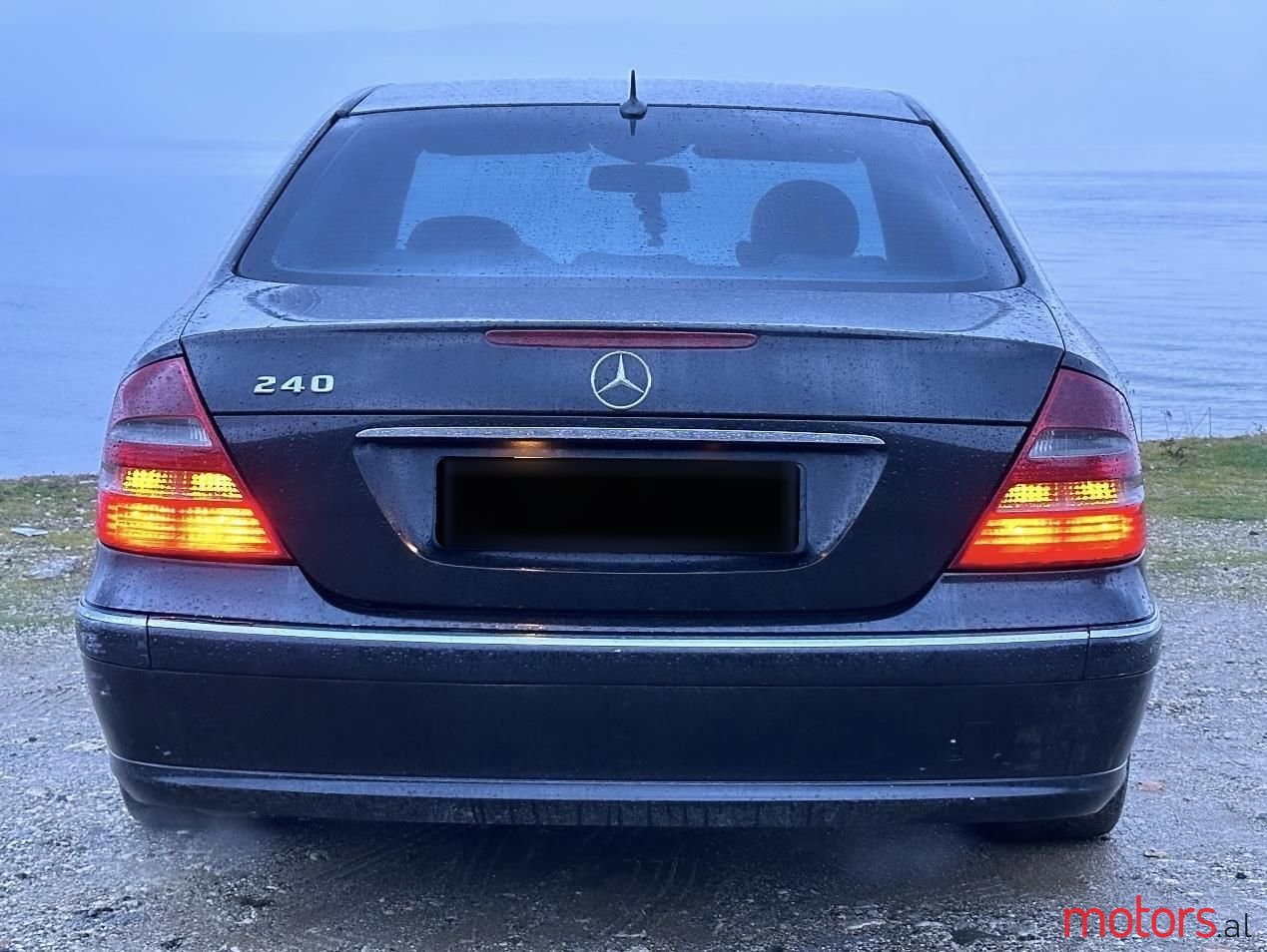 2005' Mercedes-Benz E 240 photo #3