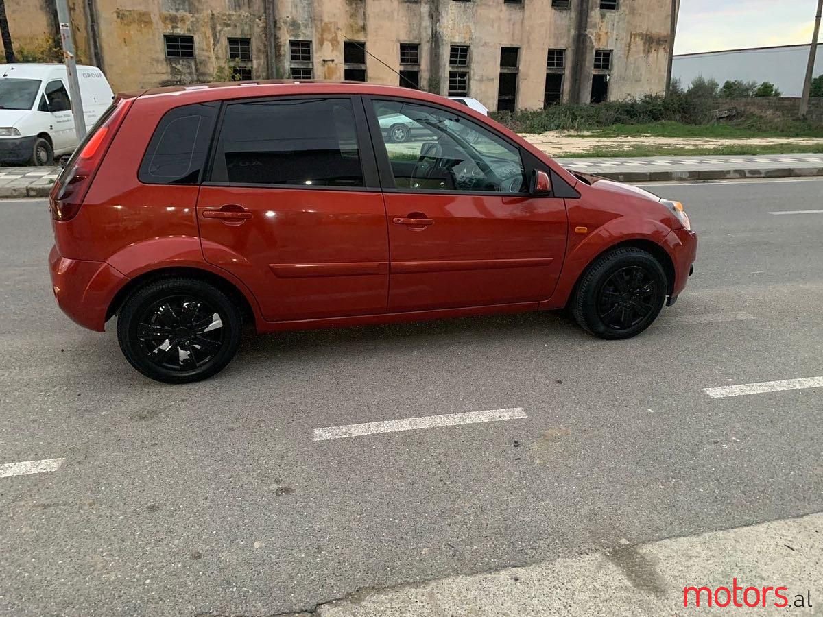 2007' Ford Fiesta photo #3