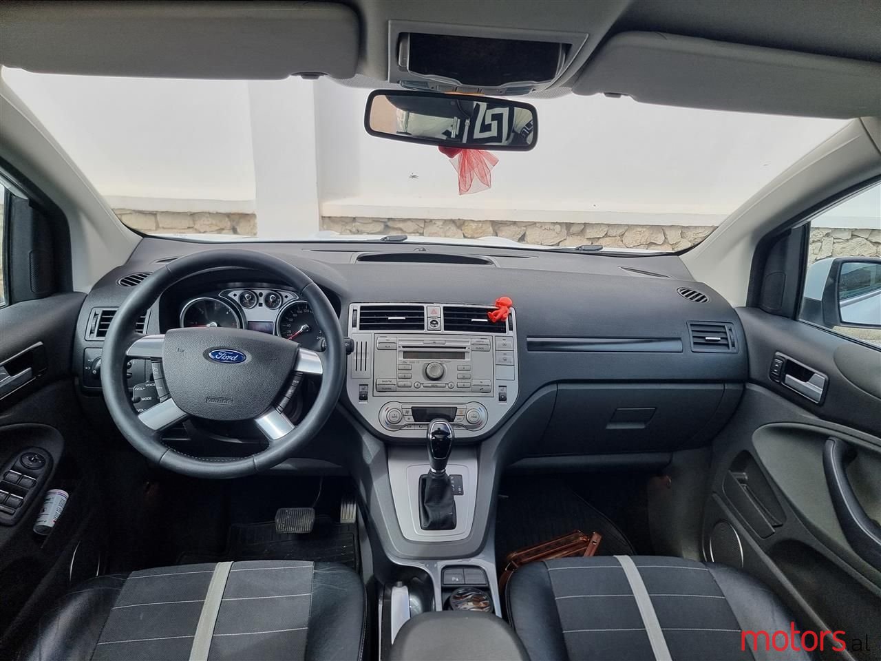 2010' Ford Kuga photo #5