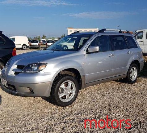 2003' Mitsubishi Outlander photo #1