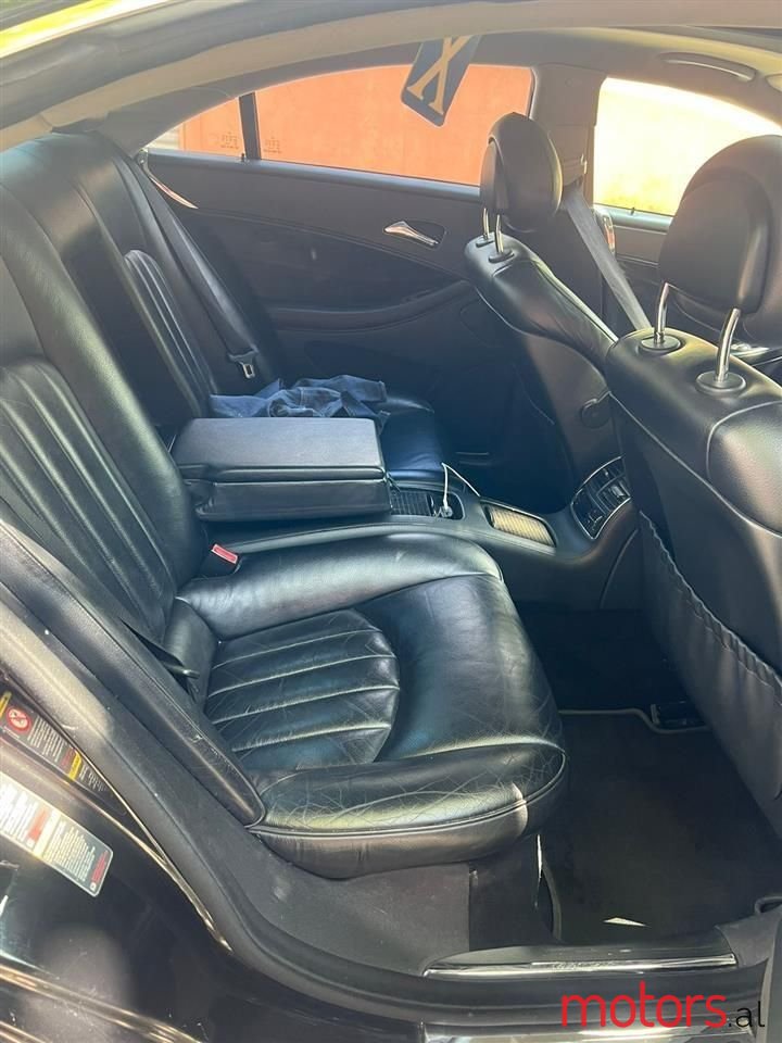 2004' Mercedes-Benz CLS 350 photo #2