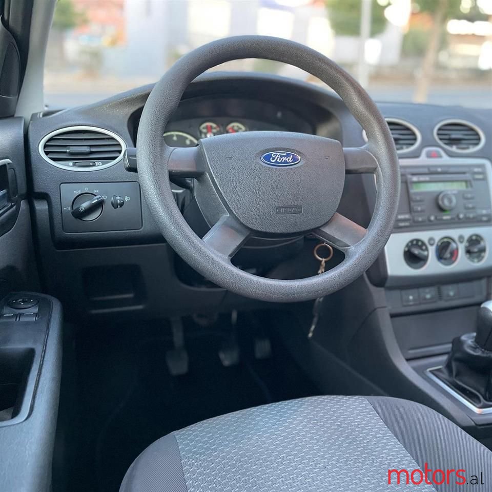 2006' Ford Focus photo #5