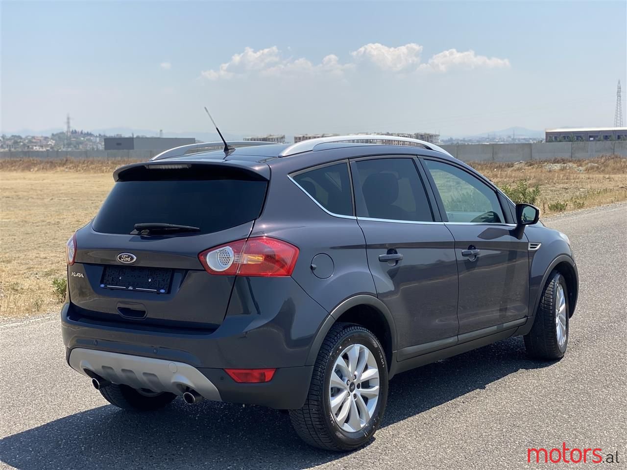 2012' Ford Kuga photo #2