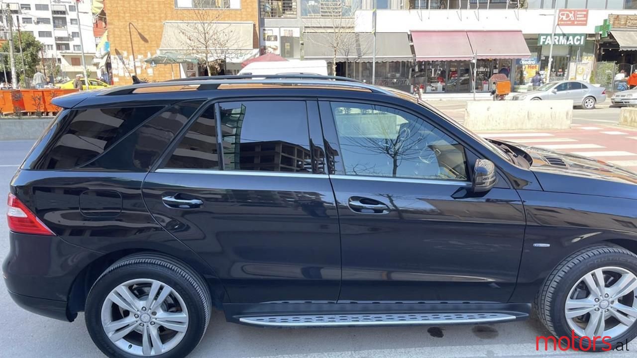 2012' Mercedes-Benz ML 350 photo #3