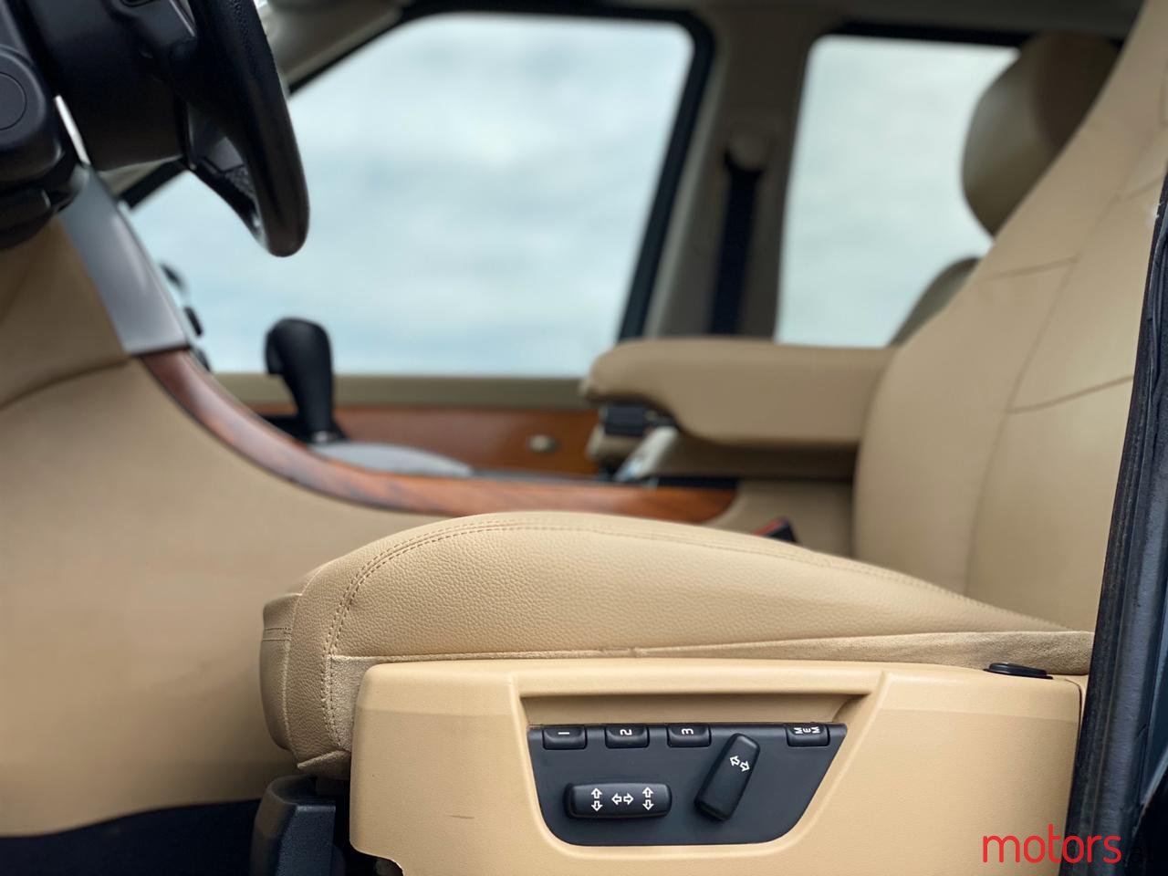 2007' Land Rover Range Rover photo #6