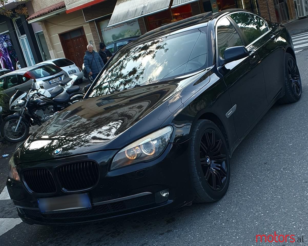 2010' BMW 730 photo #1