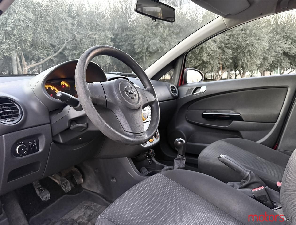 2012' Opel Corsa photo #3