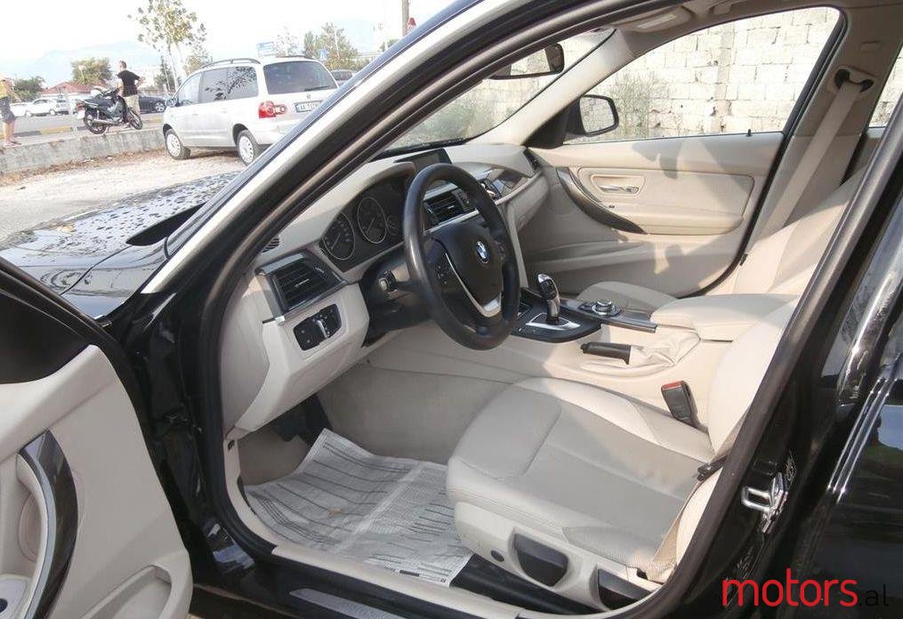 2014' BMW 320 photo #2