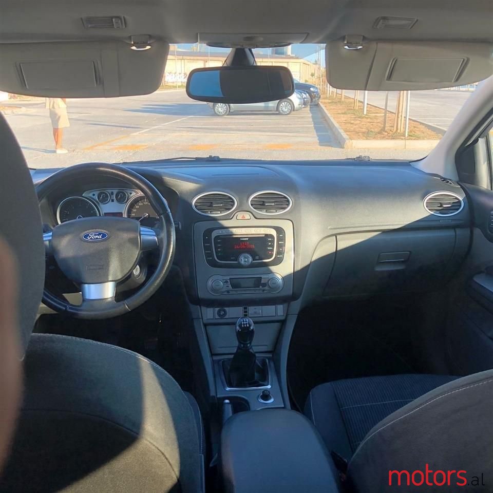 2009' Ford Focus photo #6