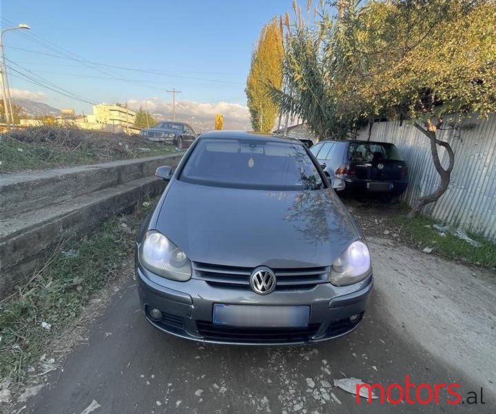 2005' Volkswagen Golf photo #6