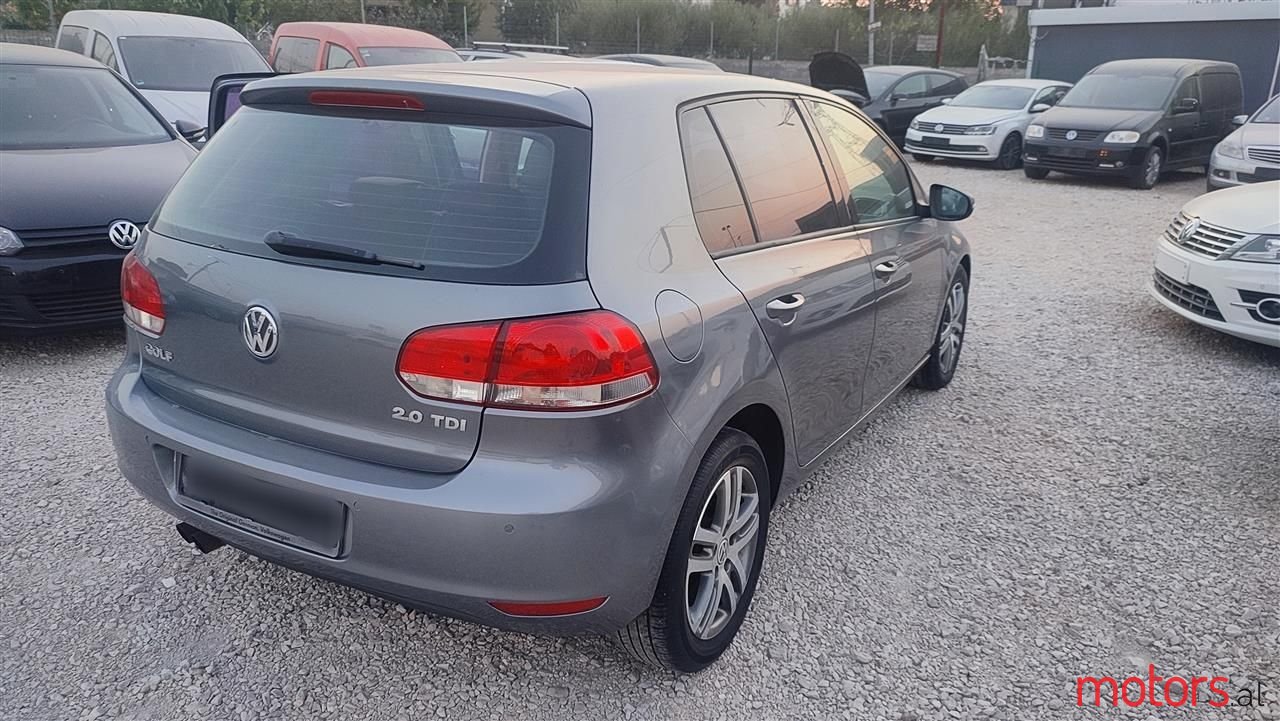 2010' Volkswagen Golf photo #3