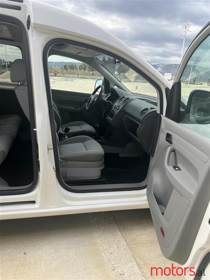 2009' Volkswagen Caddy photo #2