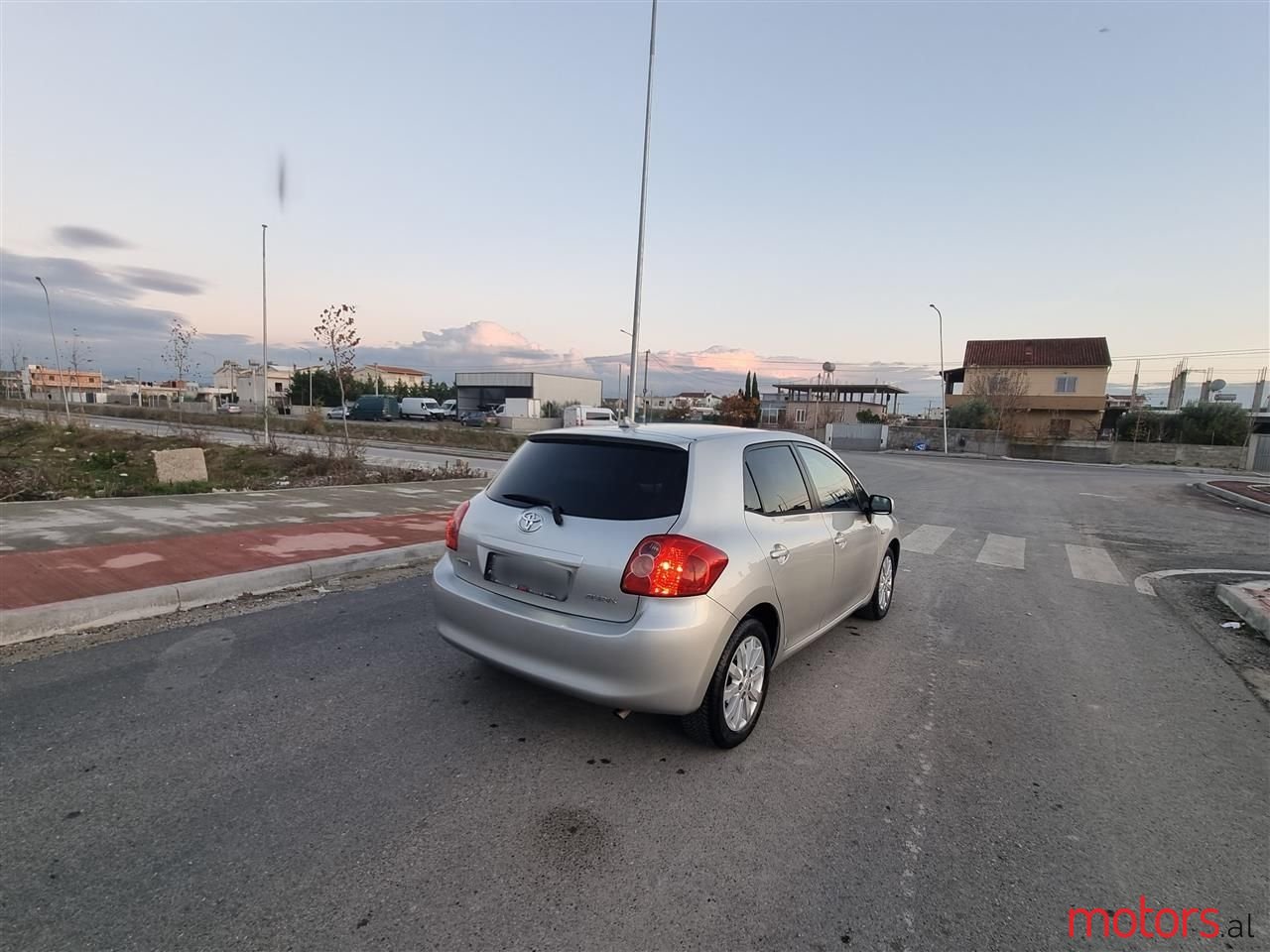 2009' Toyota Auris photo #3