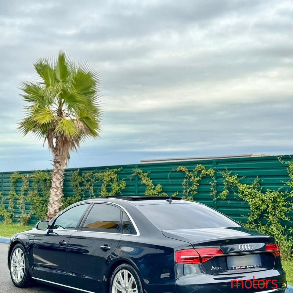 2015' Audi A8 photo #2