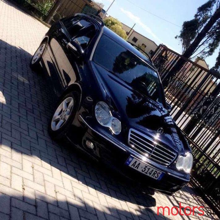 2006' Mercedes-Benz C 220 photo #1