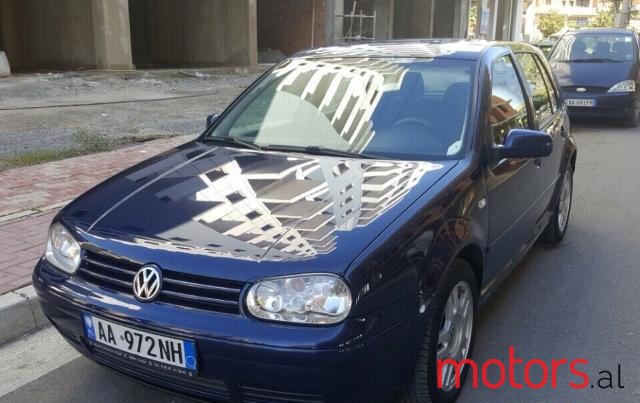 2001' Volkswagen Golf photo #1