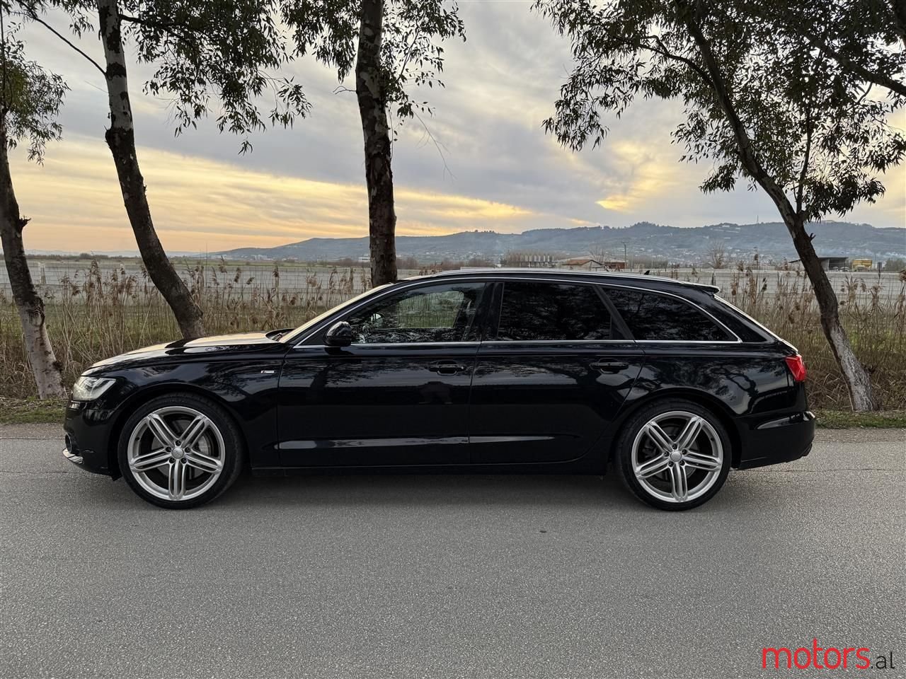 2013' Audi A6 photo #2