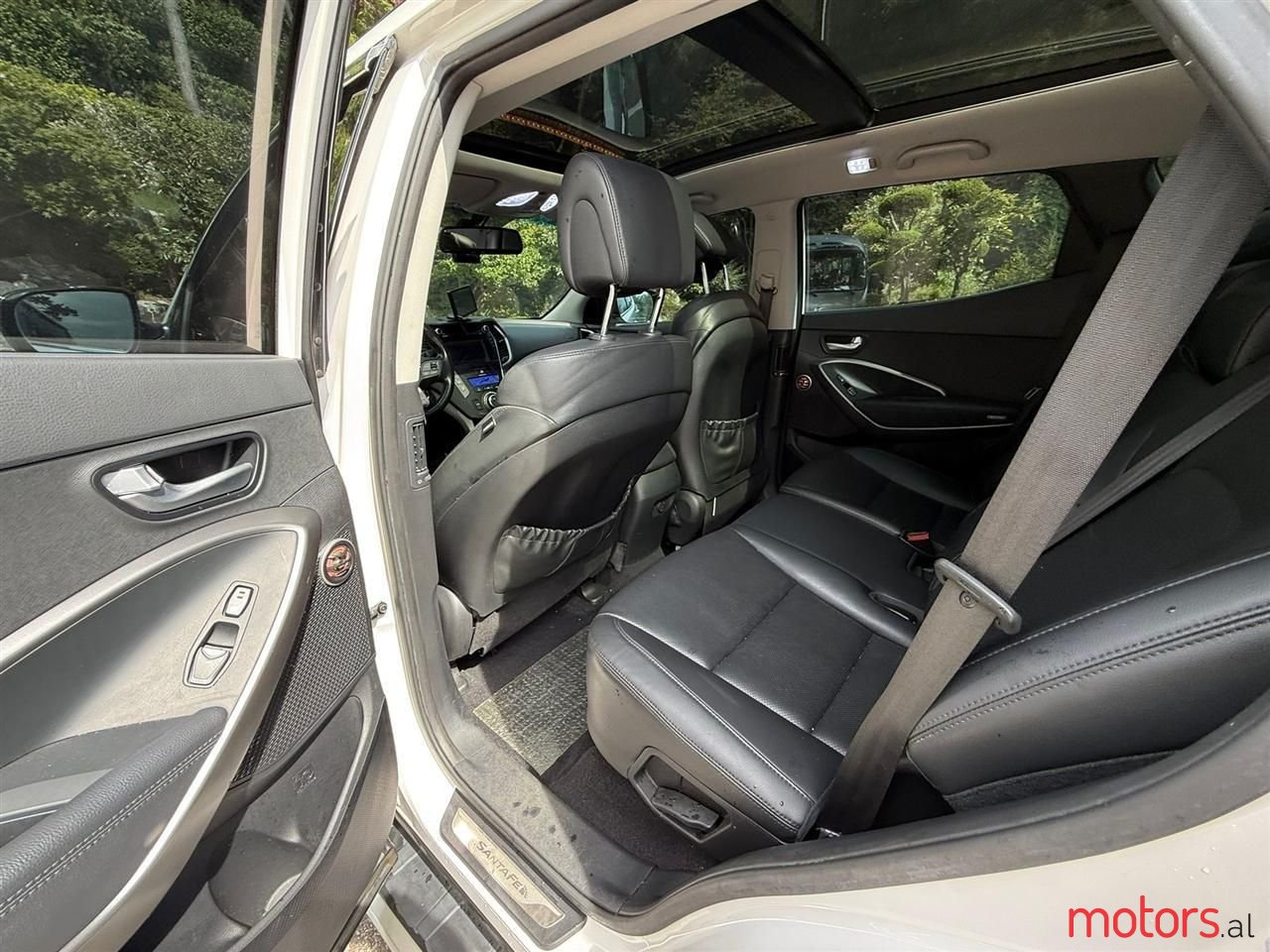 2013' Hyundai Santa Fe photo #4