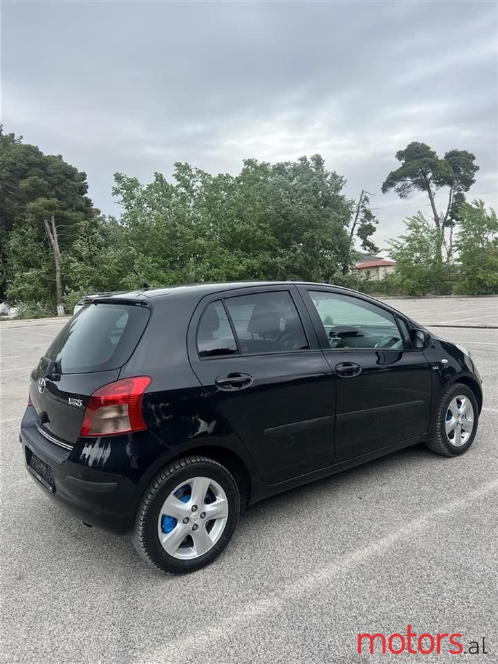 2007' Toyota Yaris photo #5