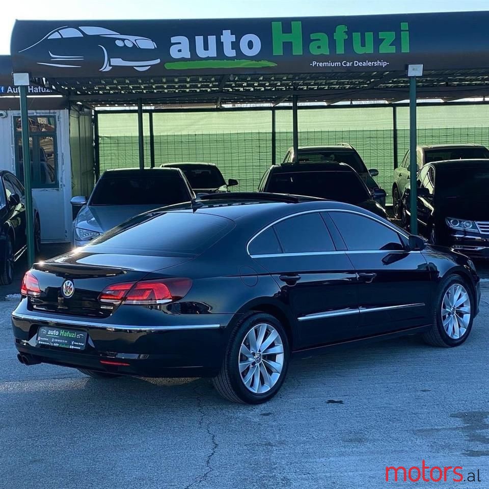 2013' Volkswagen Passat photo #1