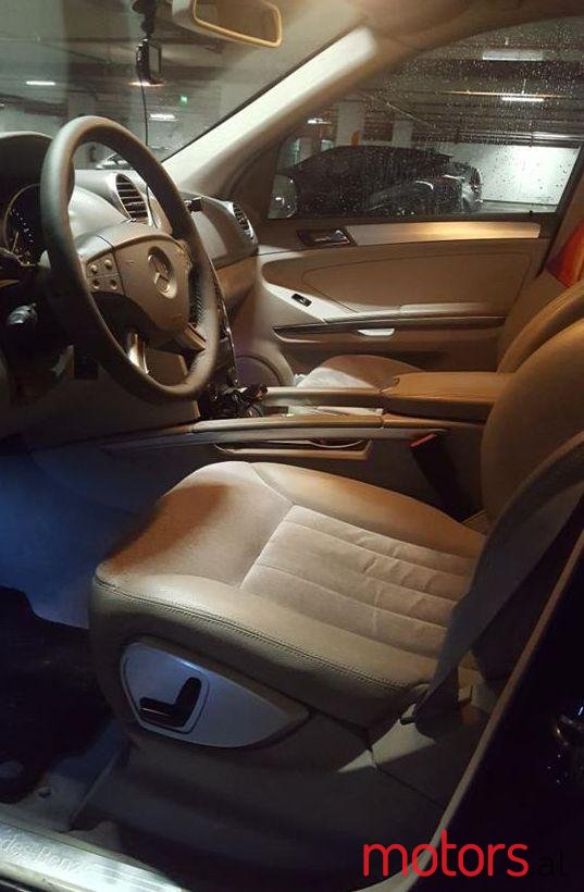 2008' Mercedes-Benz ML 320 photo #2