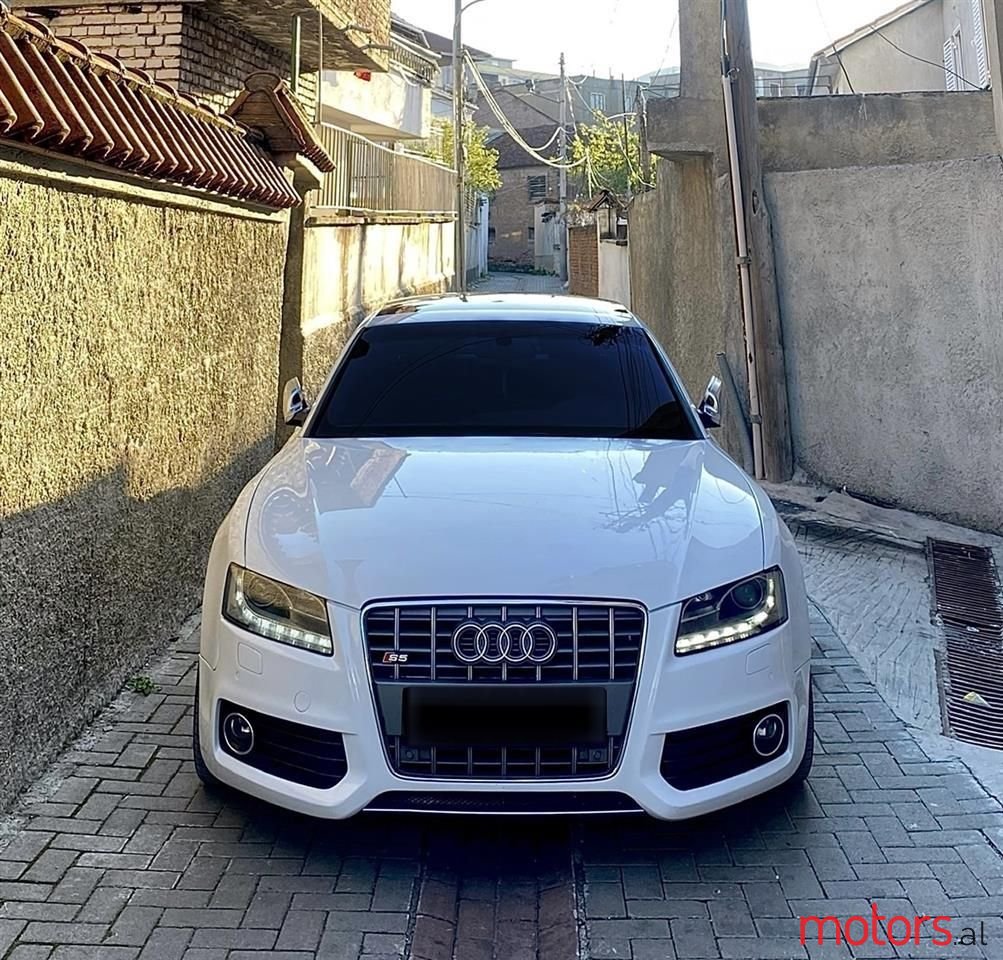 2009' Audi S5 photo #1
