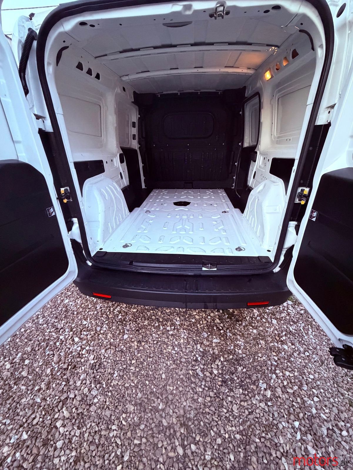 2018' Fiat Doblo photo #2