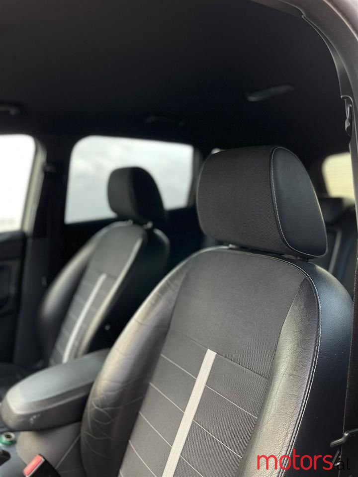 2009' Ford Kuga photo #2