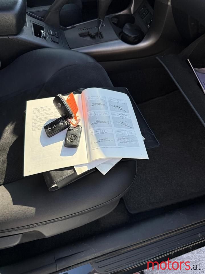 2012' Toyota RAV4 photo #6