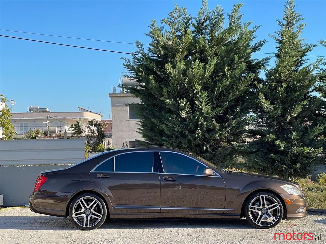 2010' Mercedes-Benz S 550 photo #3