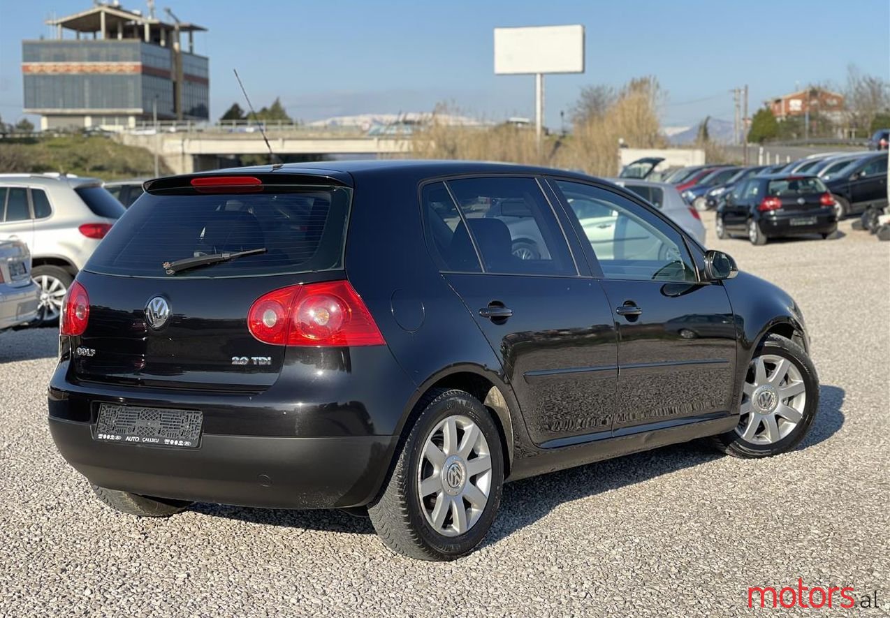 2006' Volkswagen Golf photo #3