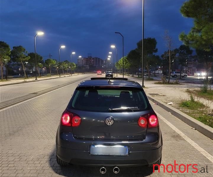 2008' Volkswagen Golf photo #6