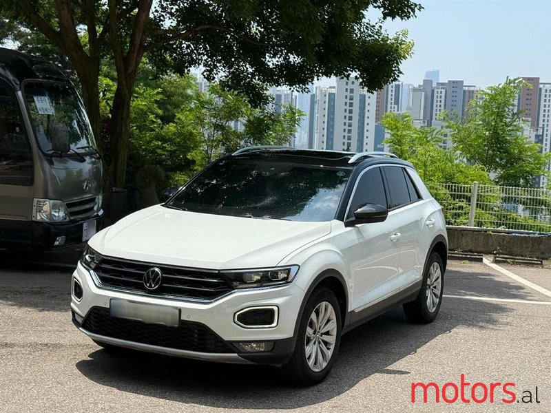 2022' Volkswagen T-Roc photo #1