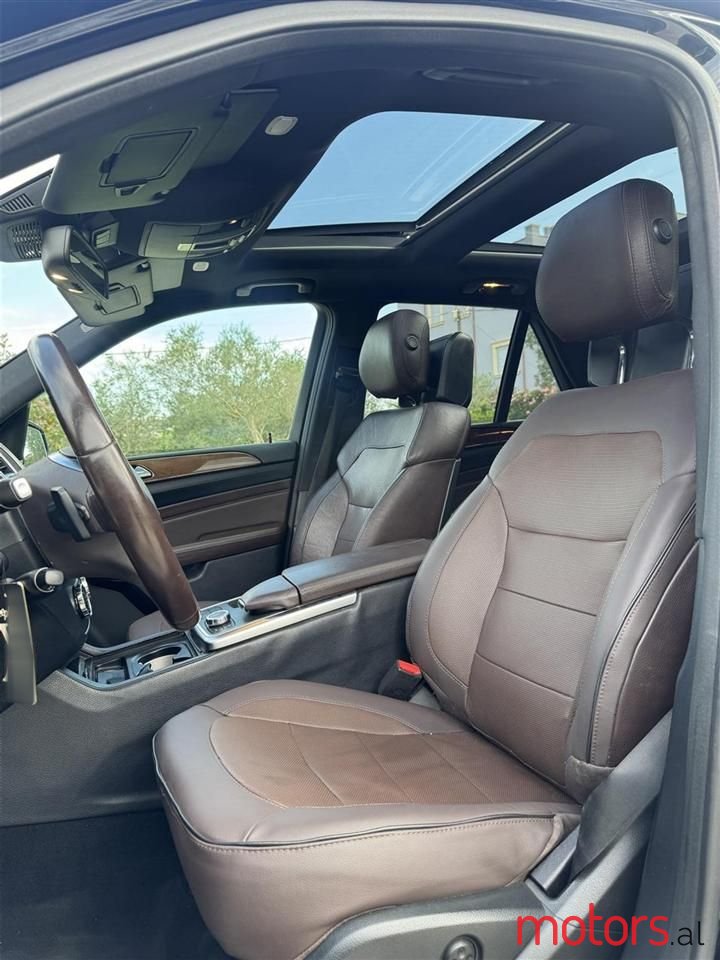 2012' Mercedes-Benz ML 350 photo #3