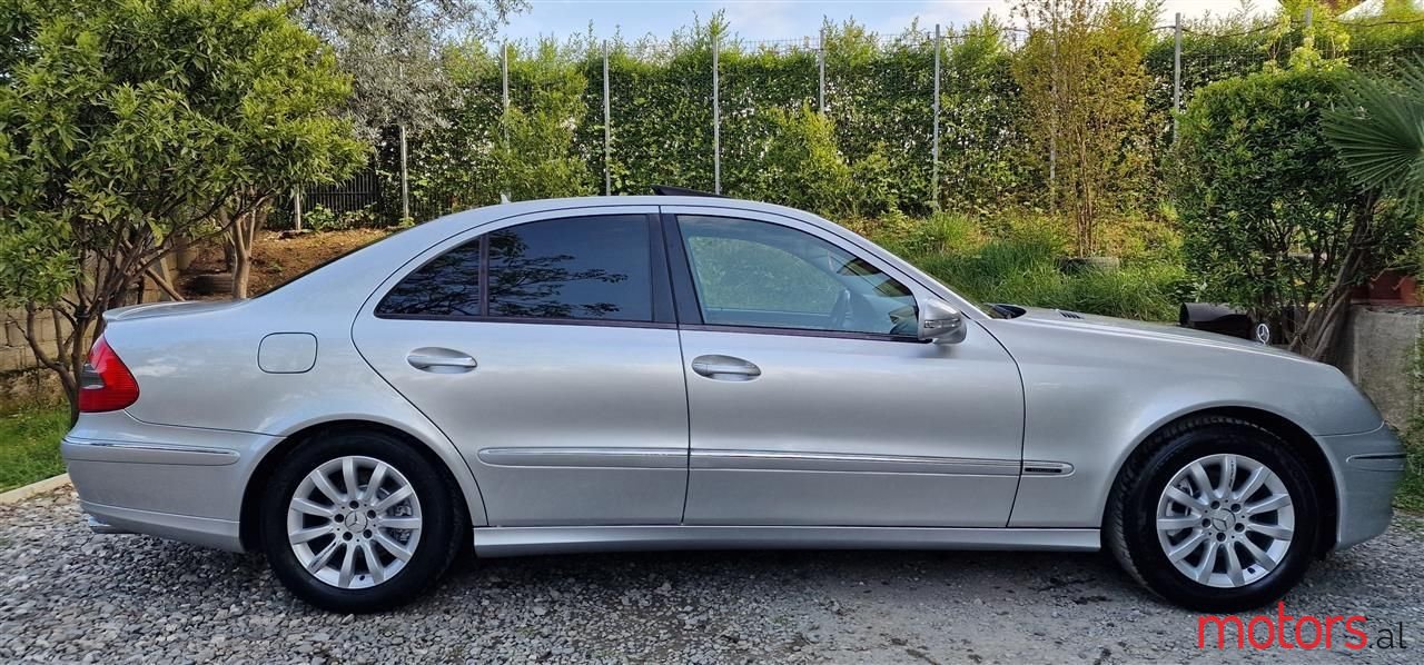 2006' Mercedes-Benz E 200 photo #4