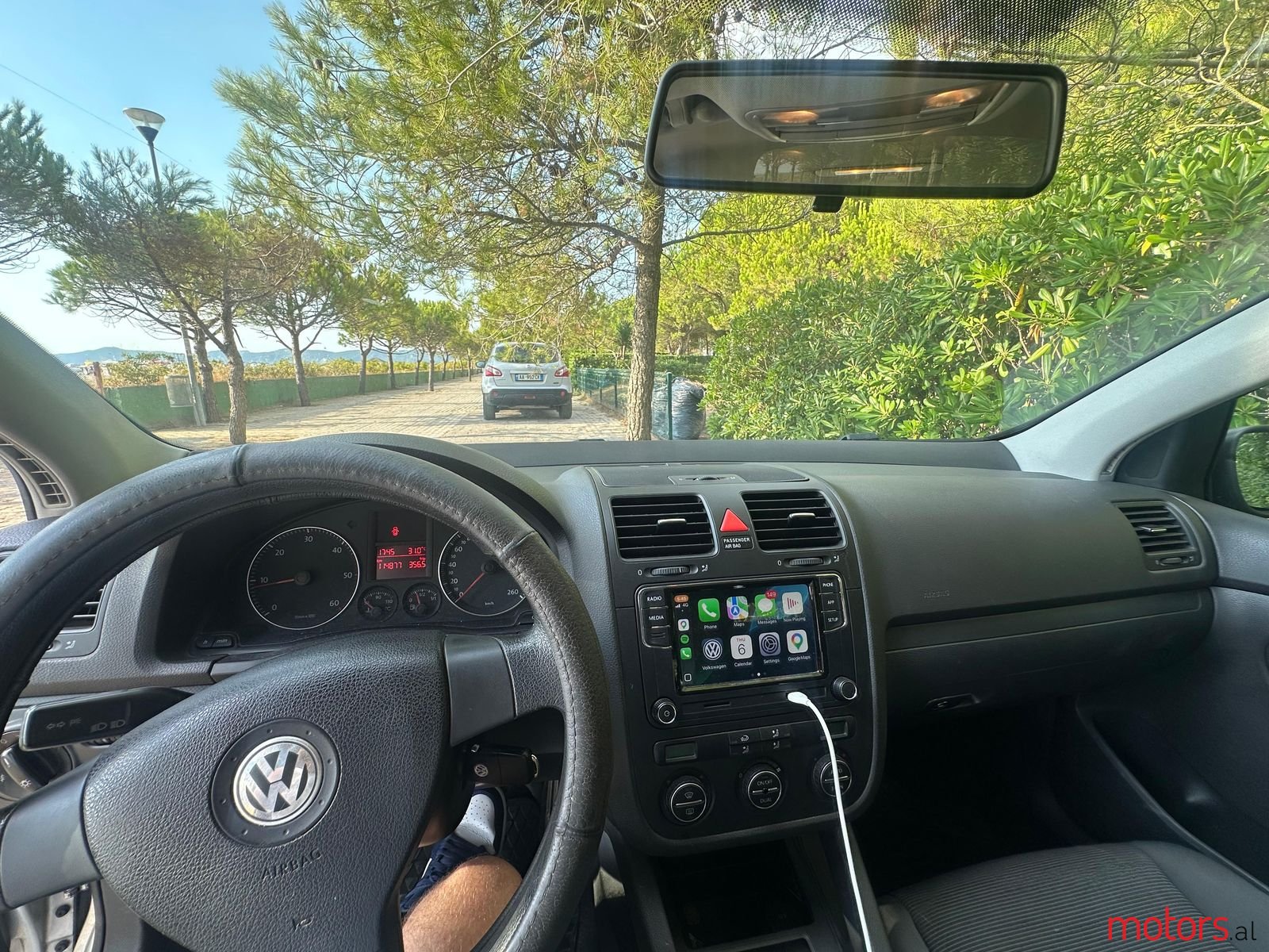 2008' Volkswagen Golf photo #3