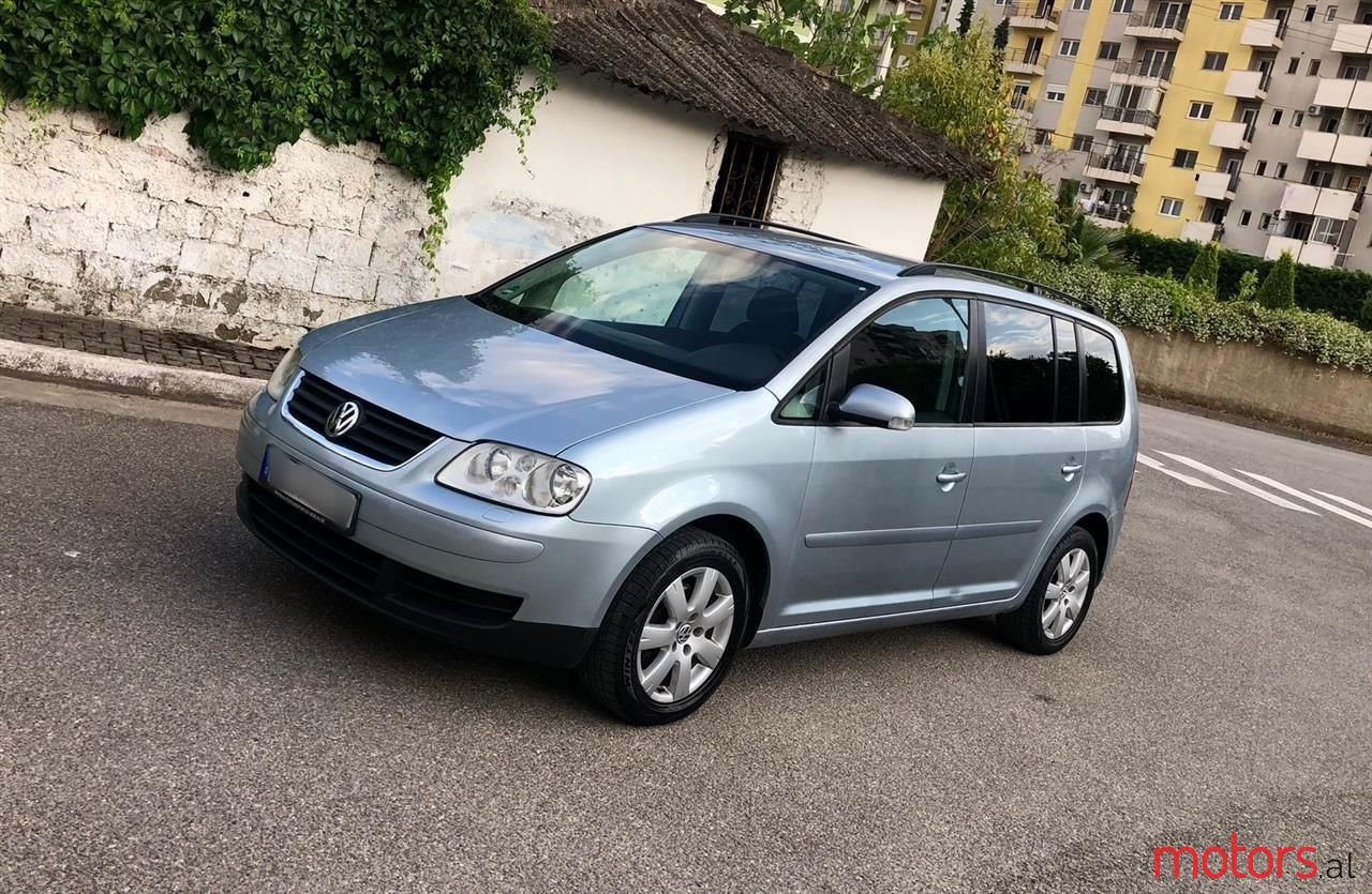 2006' Volkswagen Touran photo #1