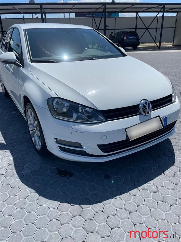 2015' Volkswagen Golf photo #2