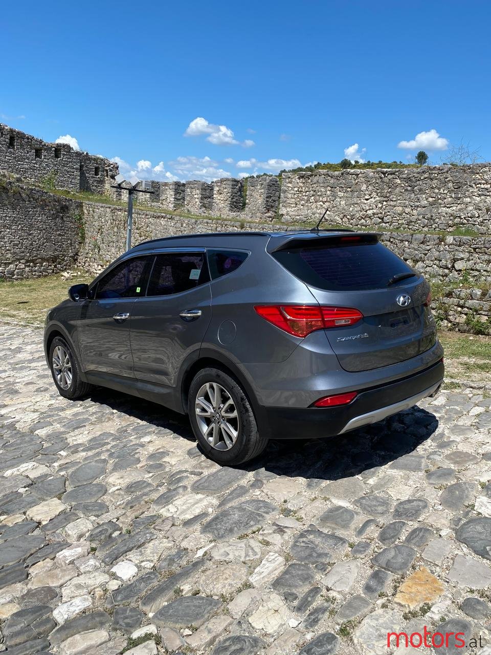2014' Hyundai Santa Fe photo #2