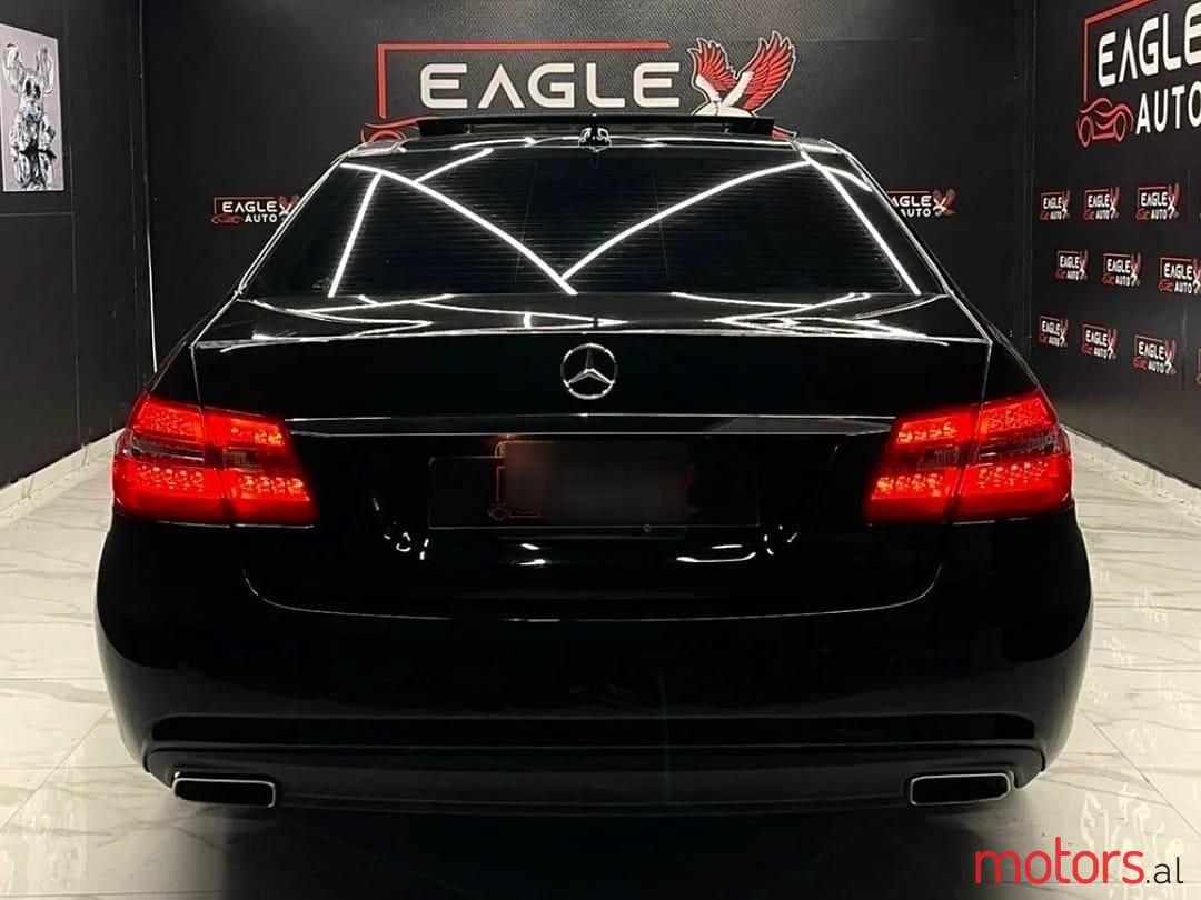 2012' Mercedes-Benz E 55 AMG photo #6
